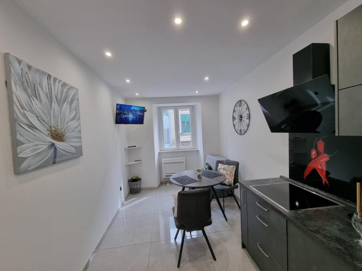 Apartman Julija 1 Ριέκα Εξωτερικό φωτογραφία